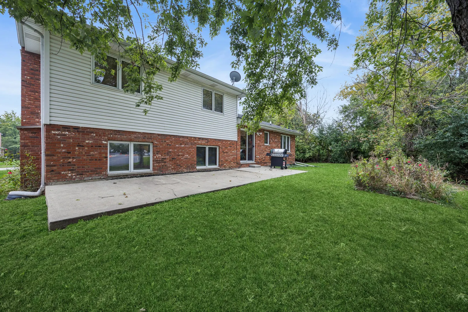 5524 Christopher Drive IL