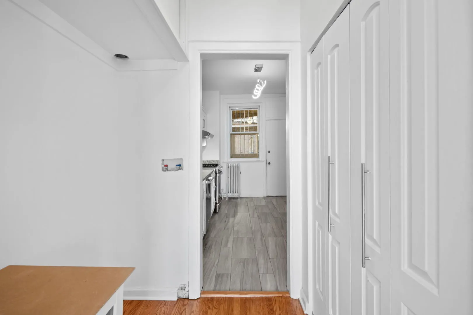 1424 E Hyde Park Boulevard 2 IL