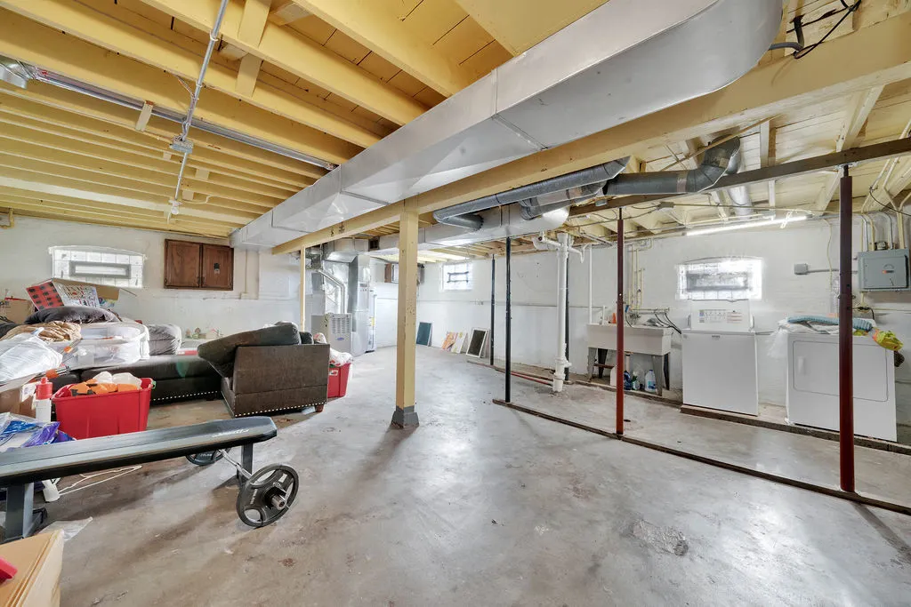 18006 Oakwood Avenue IL
