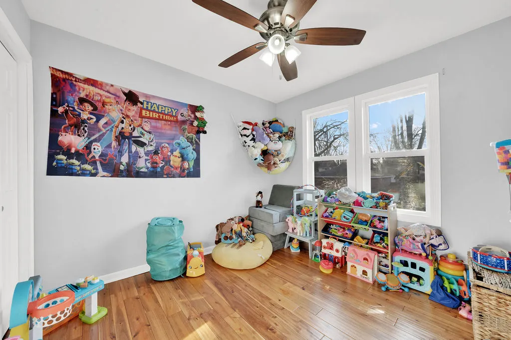 18006 Oakwood Avenue IL
