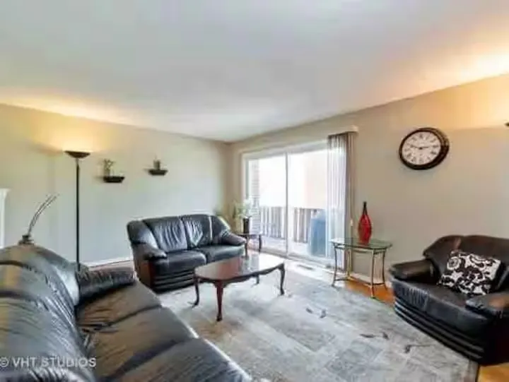 553 W Park Avenue A IL