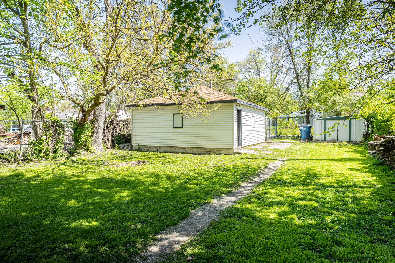 684 S Gordon Avenue IL