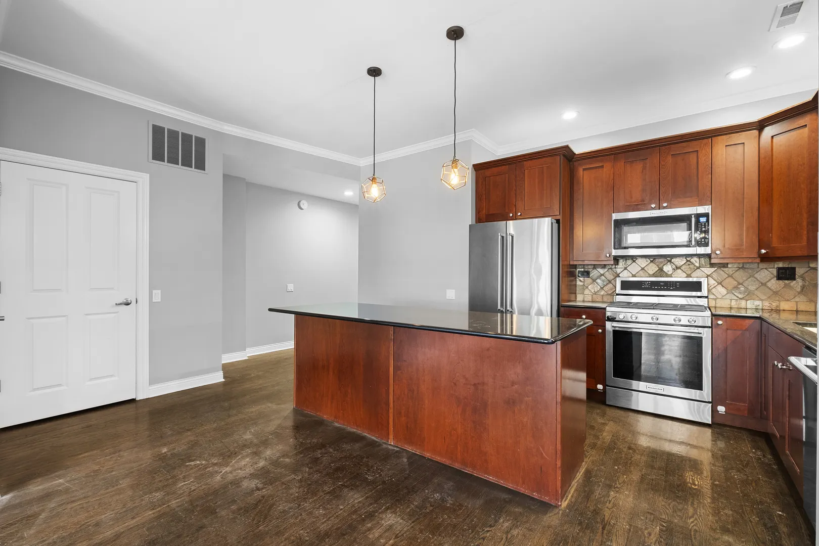 1355 W WASHINGTON Boulevard 4D IL