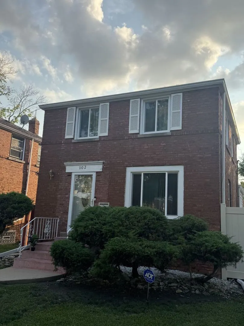 1102 Marshall Avenue IL