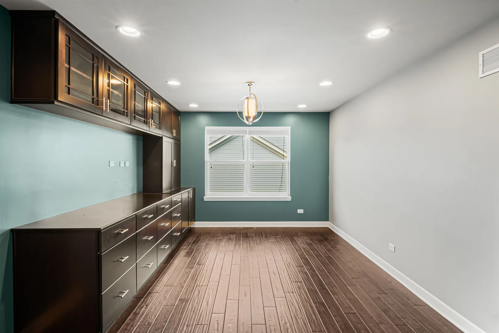 1002 Hudson Drive IL