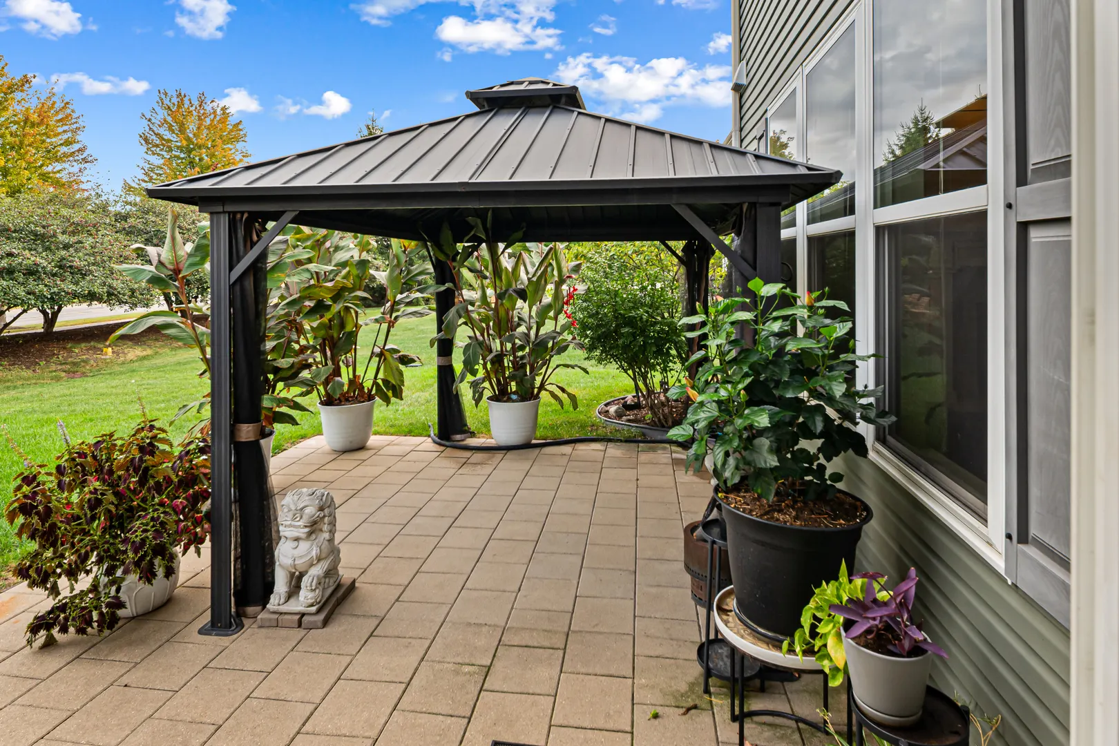 1002 Hudson Drive IL