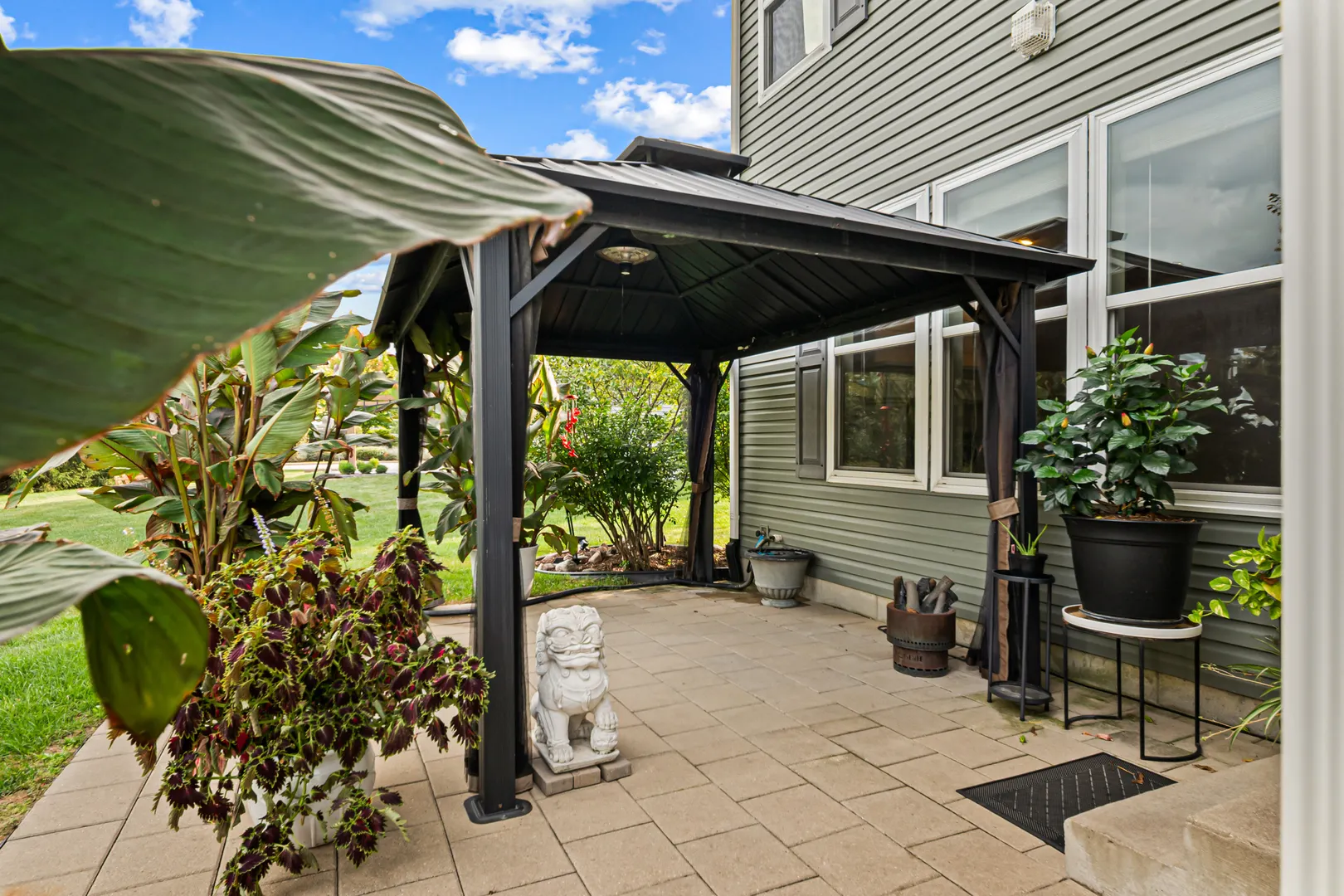 1002 Hudson Drive IL