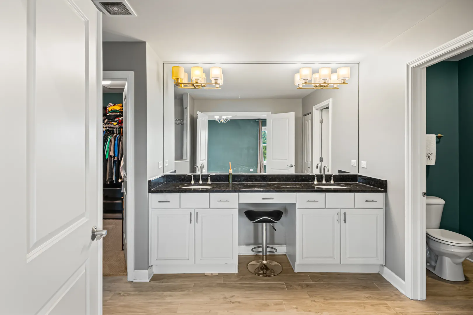 1002 Hudson Drive IL