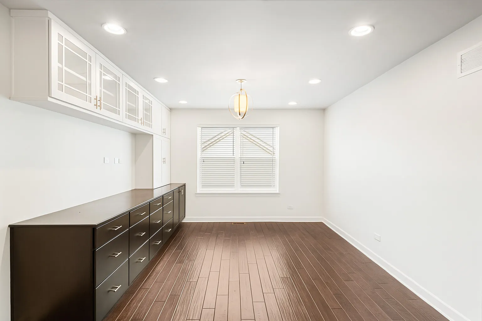 1002 Hudson Drive IL