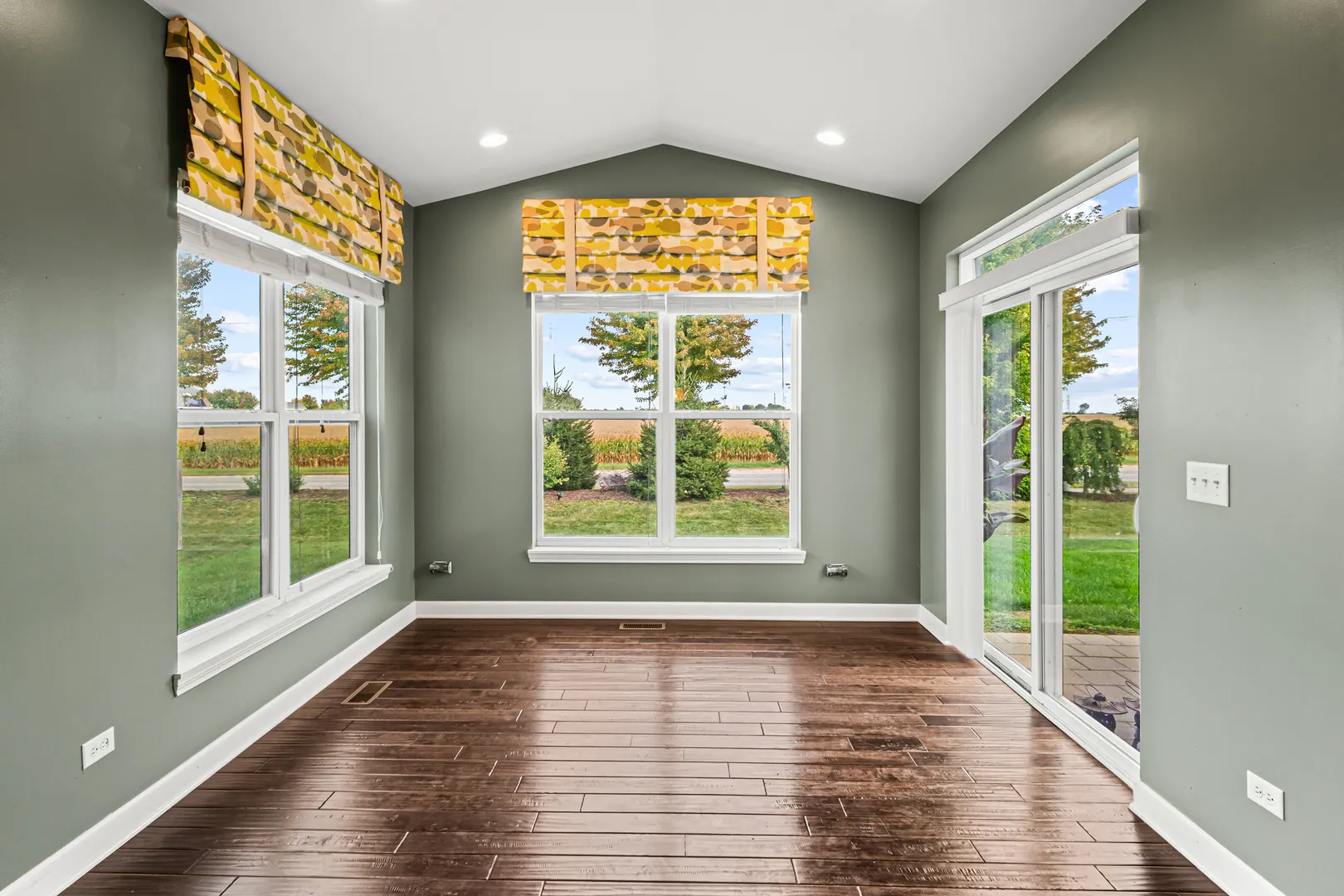 1002 Hudson Drive IL