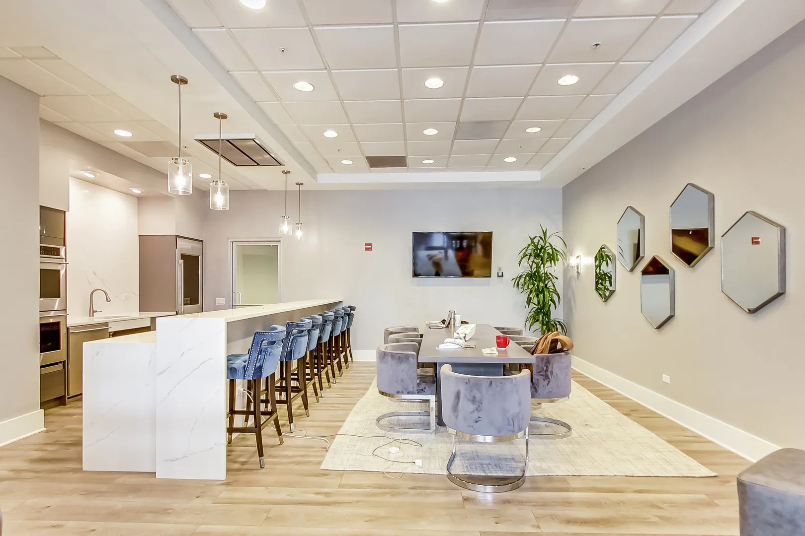 545 N Dearborn Street W2101 IL