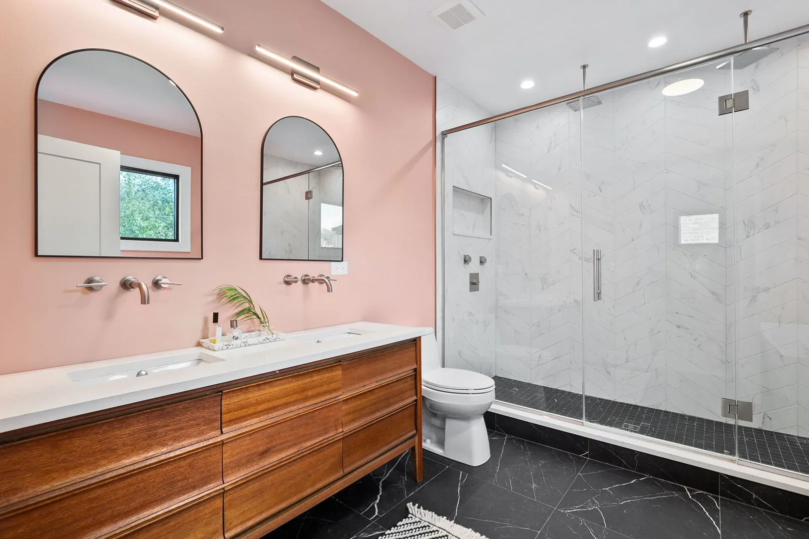 5010 N Lawndale Avenue IL