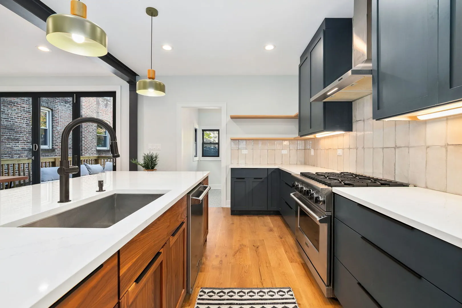 5010 N Lawndale Avenue IL