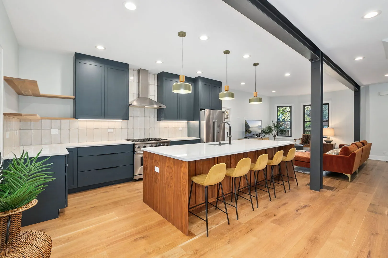 5010 N Lawndale Avenue IL