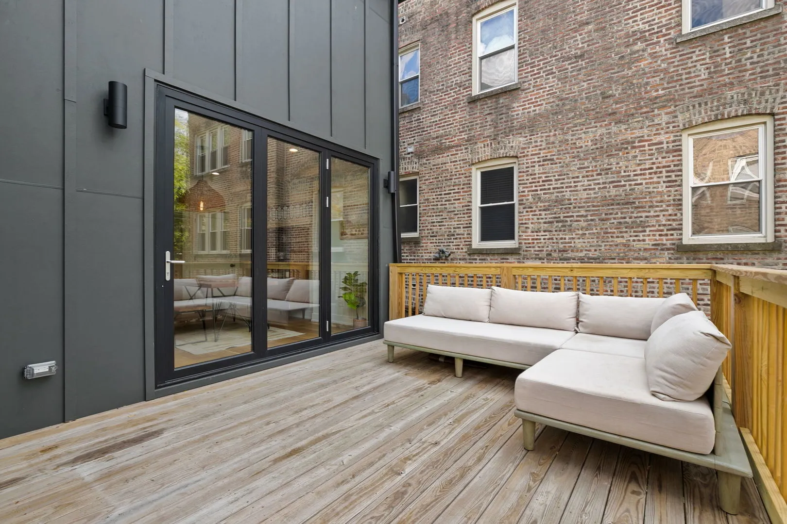 5010 N Lawndale Avenue IL