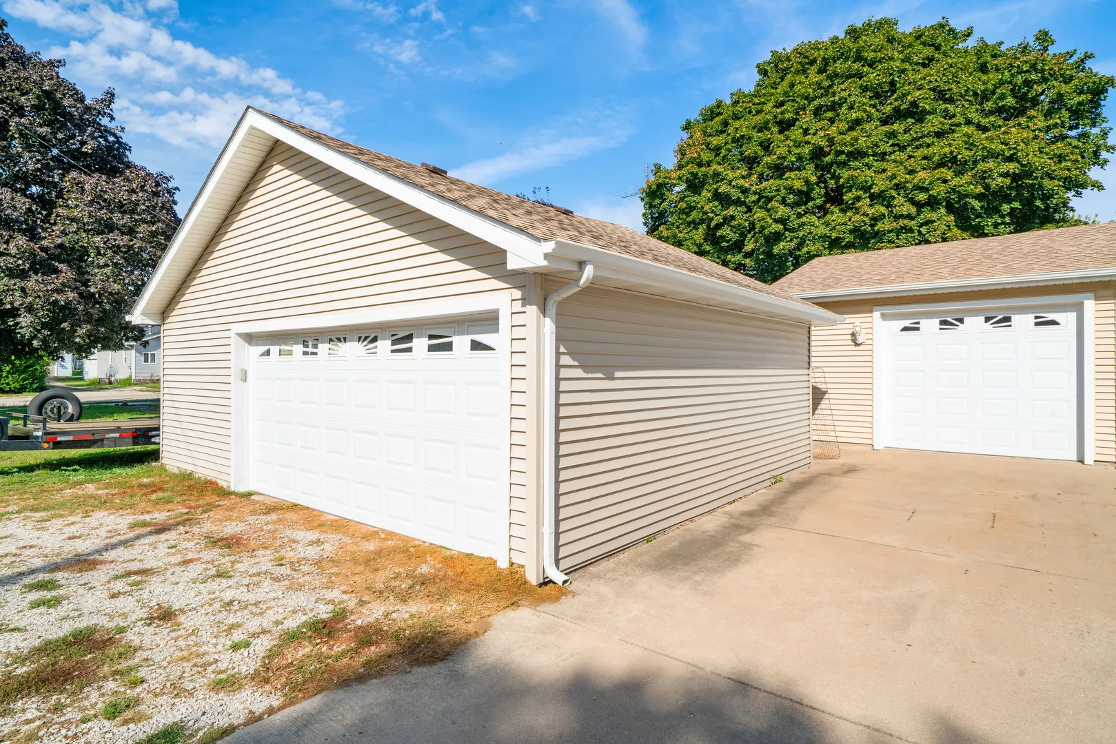 215 East Street IL