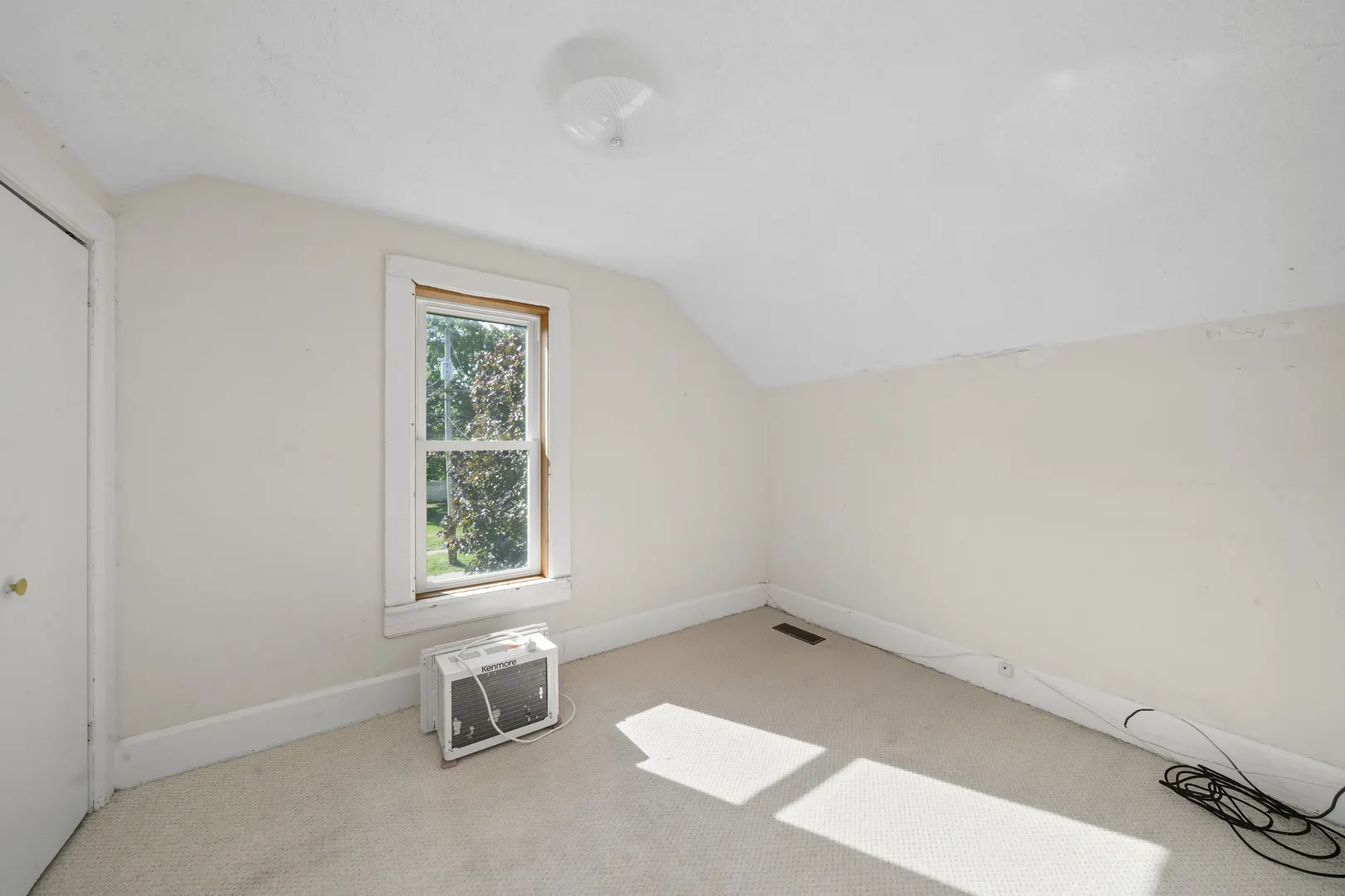 215 East Street IL