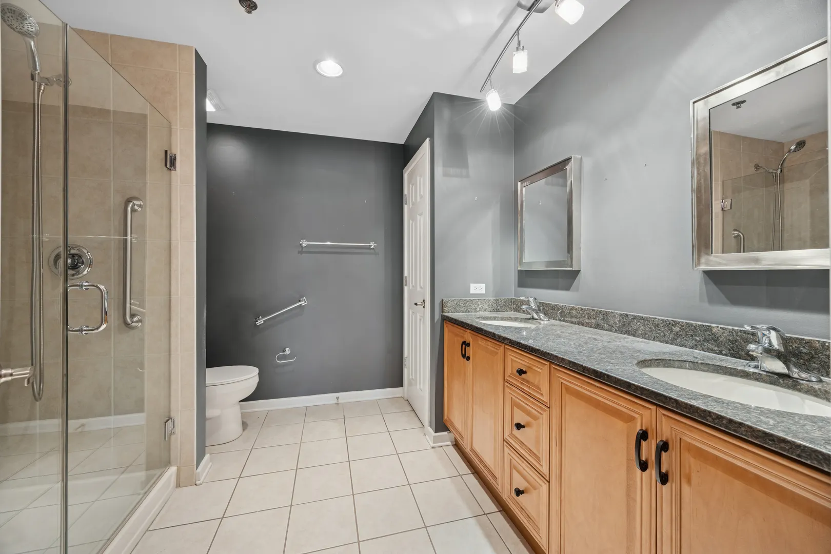 515 N Harlem Avenue 105 IL