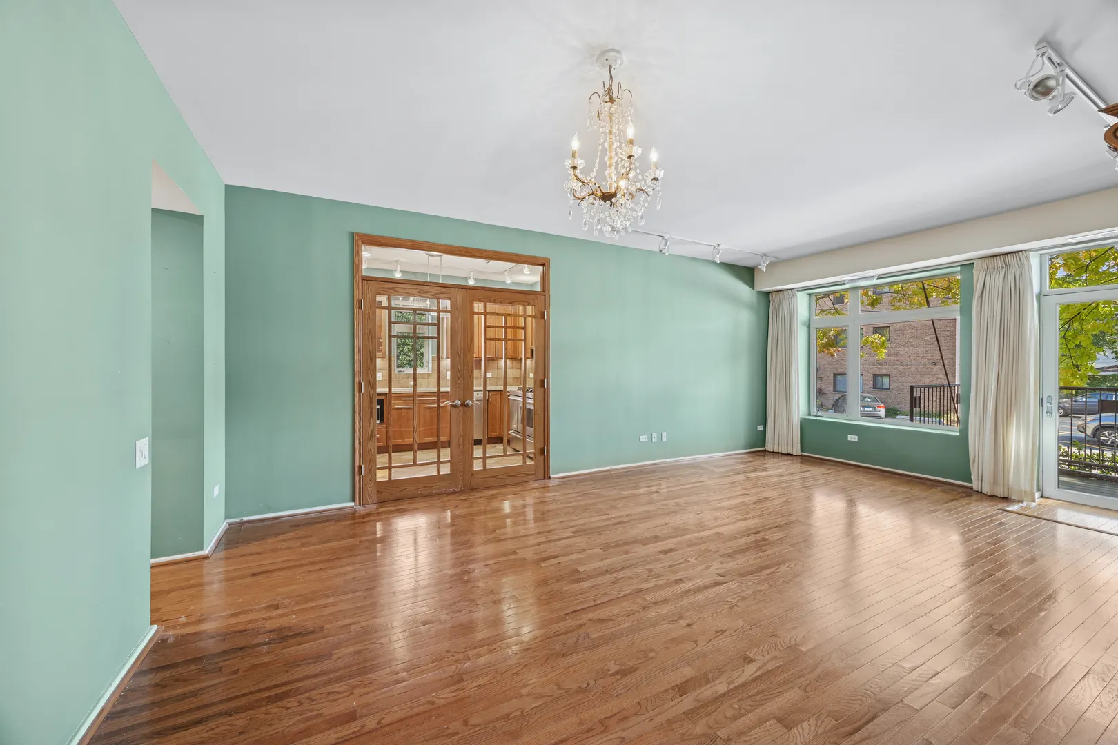 515 N Harlem Avenue 105 IL
