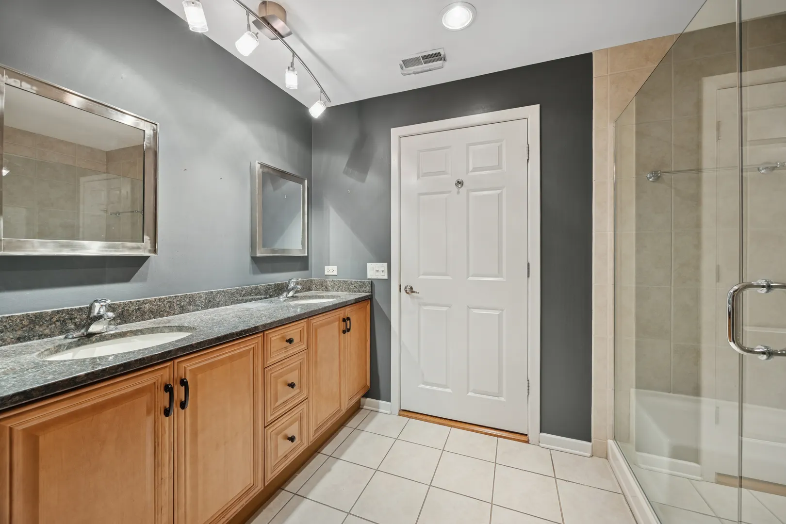 515 N Harlem Avenue 105 IL