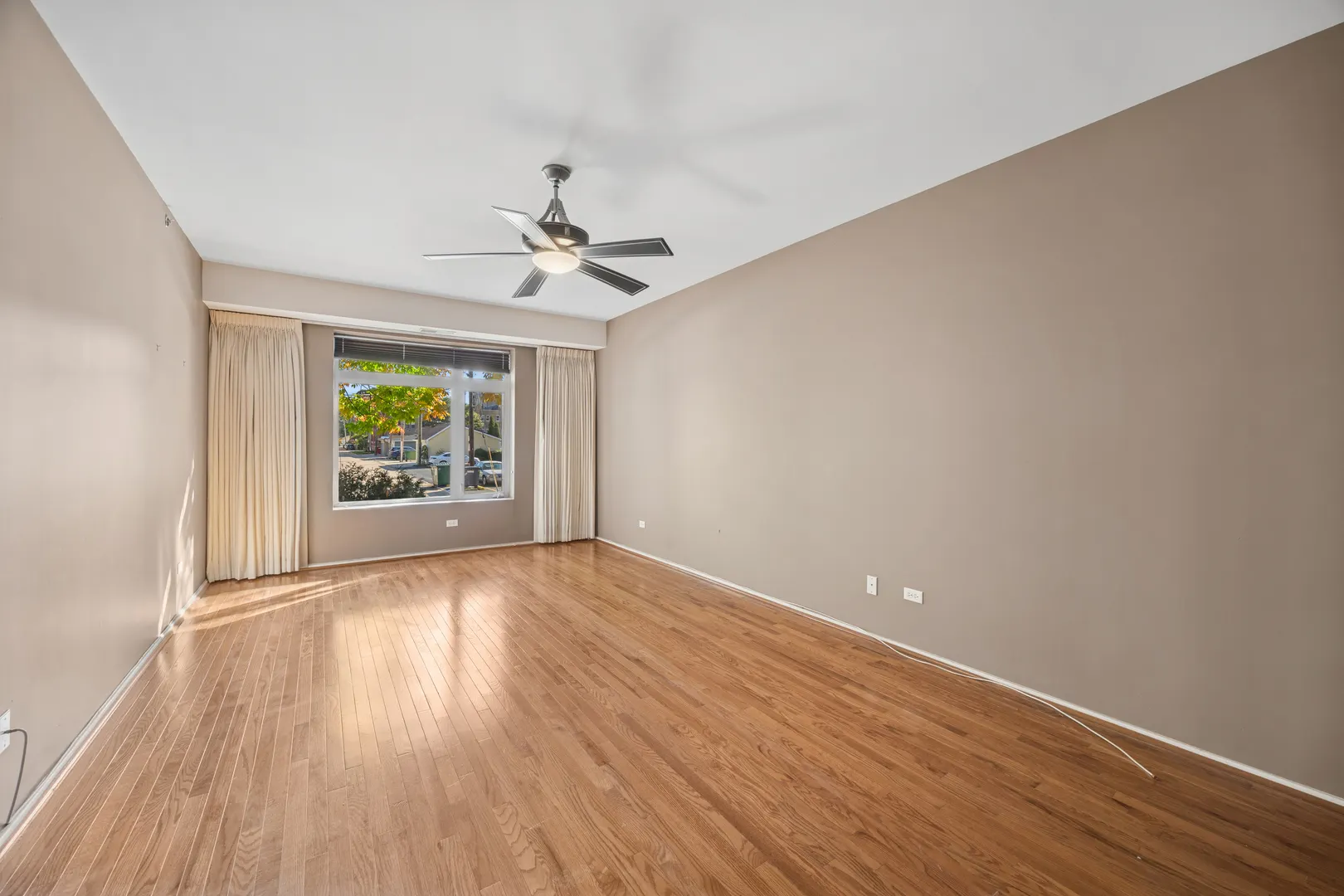 515 N Harlem Avenue 105 IL