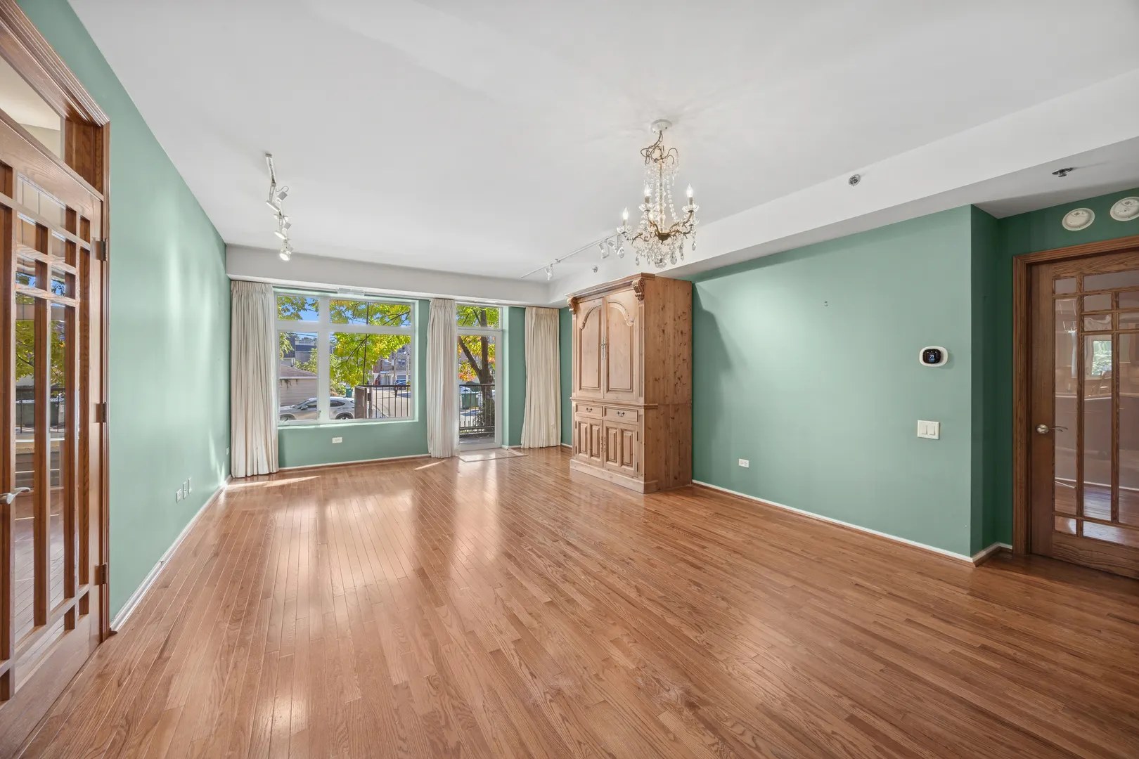 515 N Harlem Avenue 105 IL