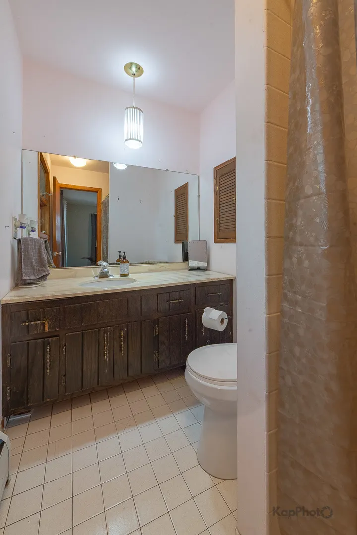 5810 W 97th Street IL