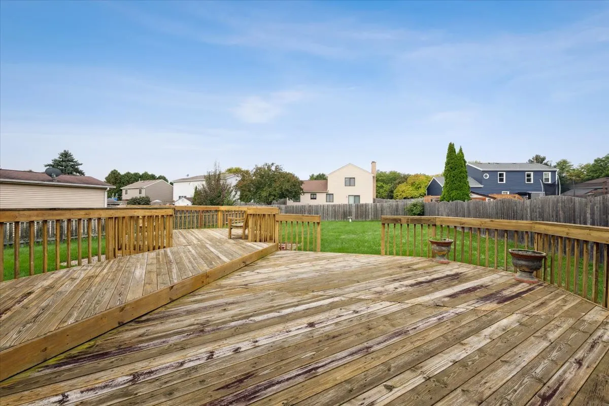 217 Barnwood Trail IL
