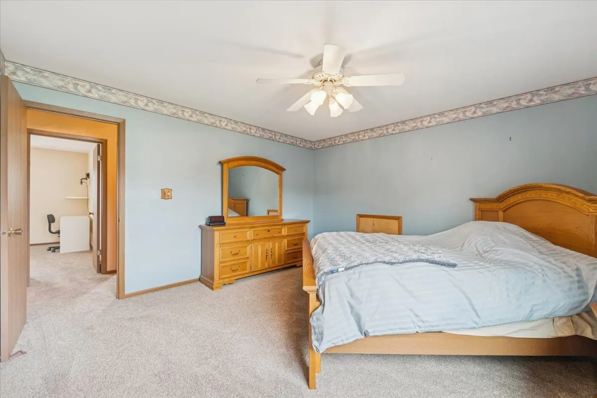 217 Barnwood Trail IL
