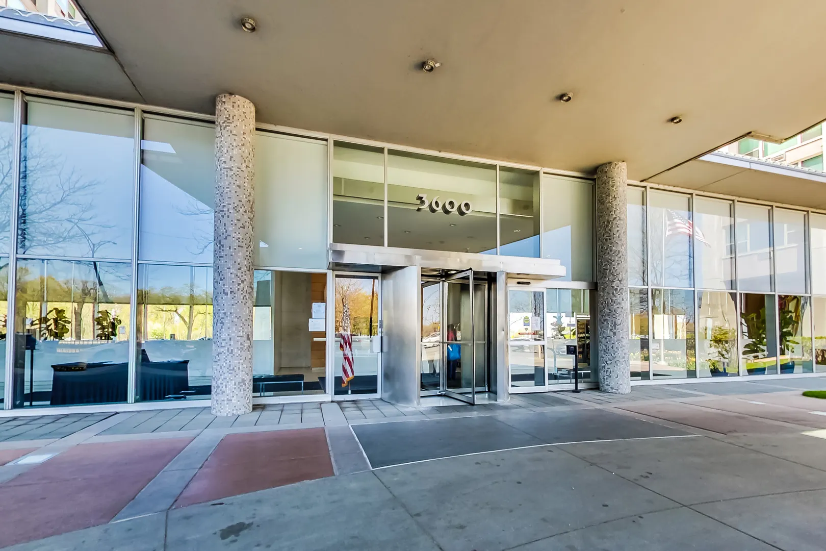 3600 N LAKE SHORE Drive 1518 IL
