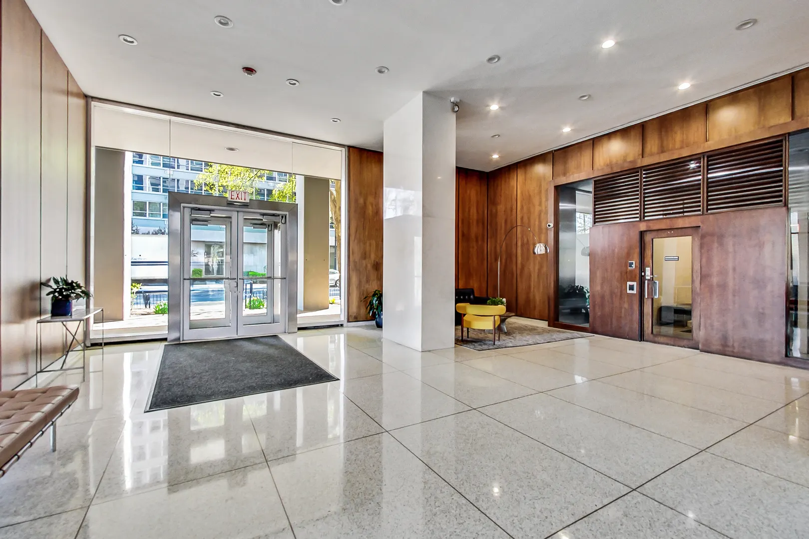 3600 N LAKE SHORE Drive 1518 IL