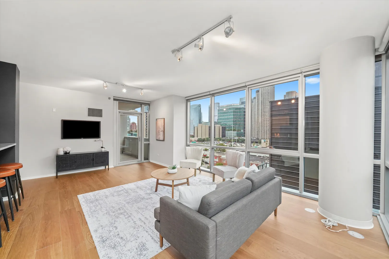 125 S Green Street 806A IL