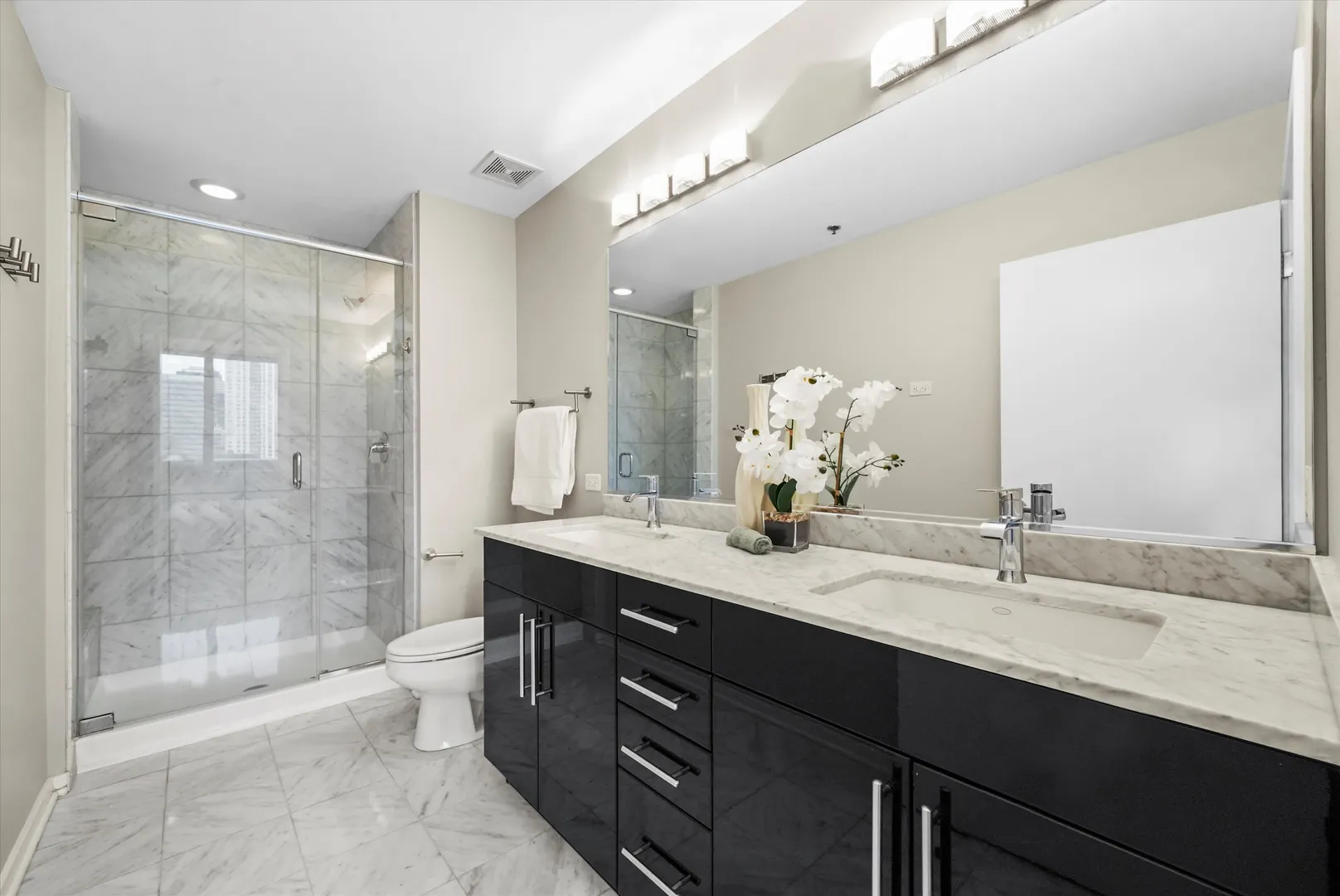 125 S Green Street 806A IL