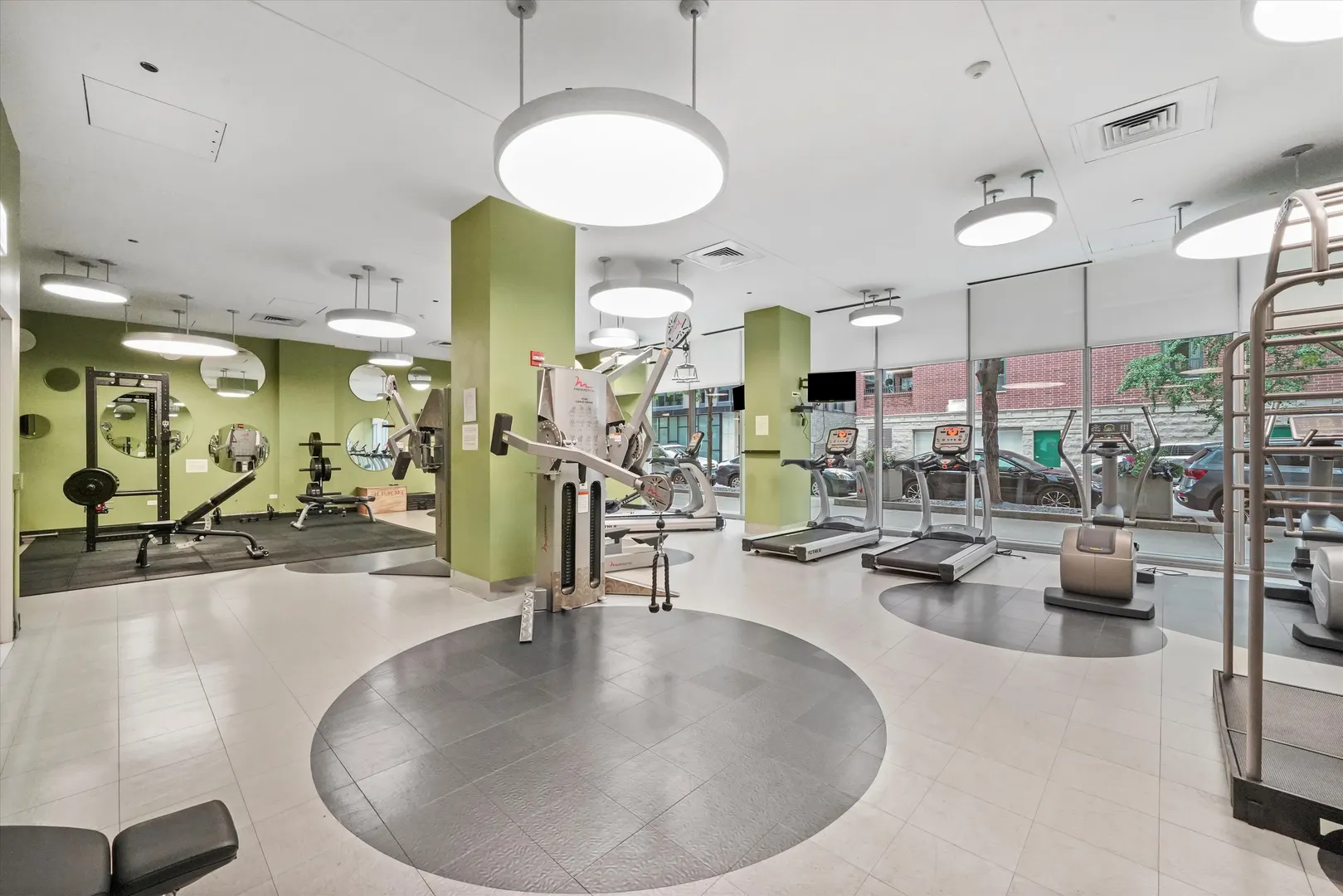 125 S Green Street 806A IL