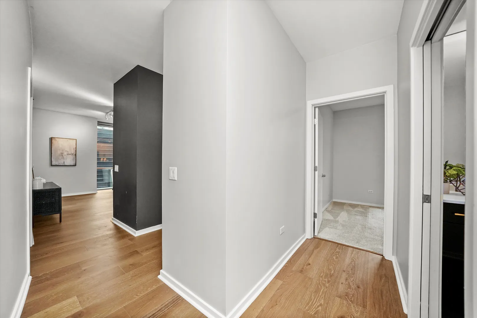 125 S Green Street 806A IL
