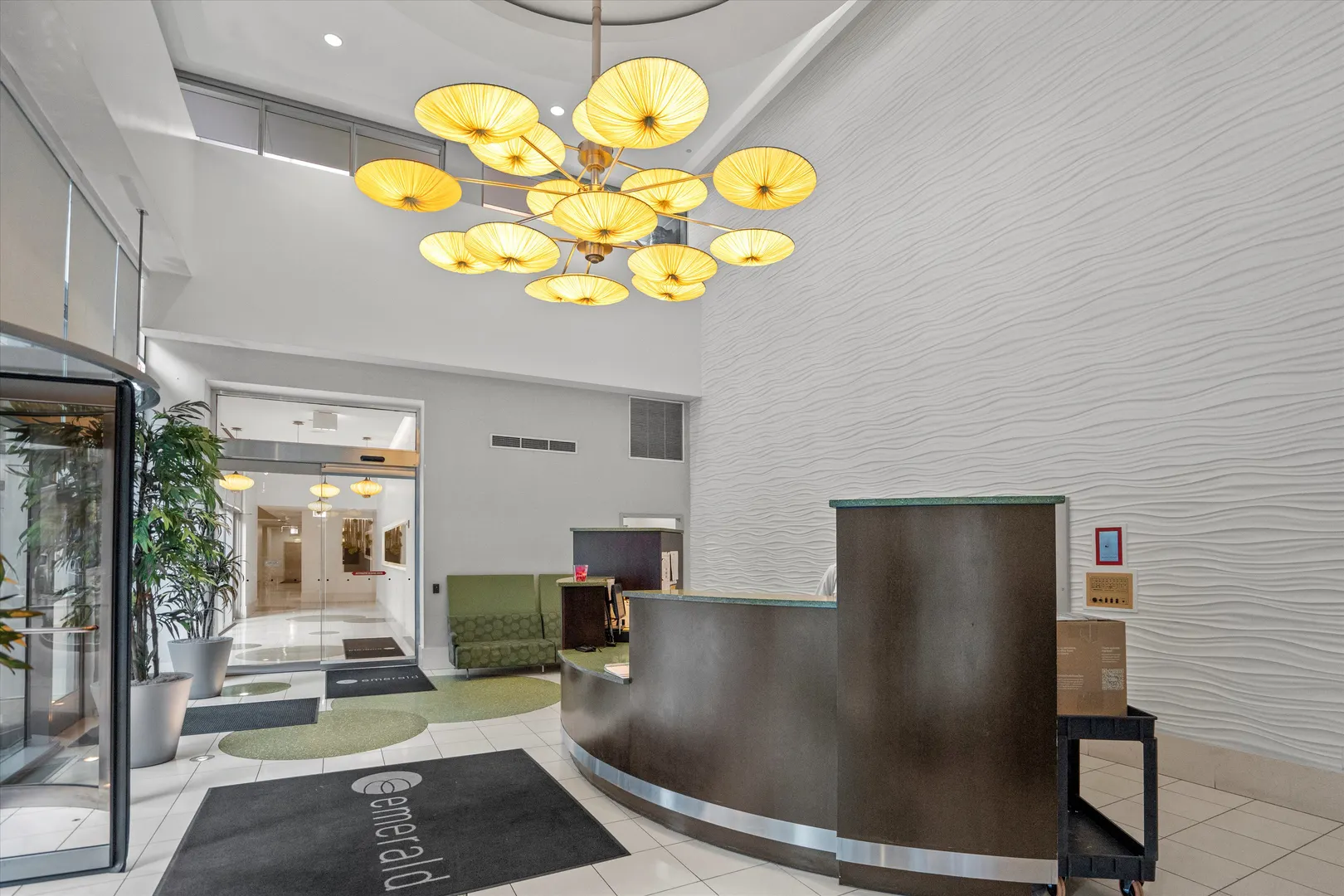 125 S Green Street 806A IL