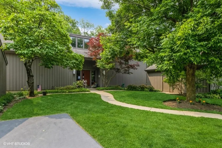 729 Old Barn Road C IL