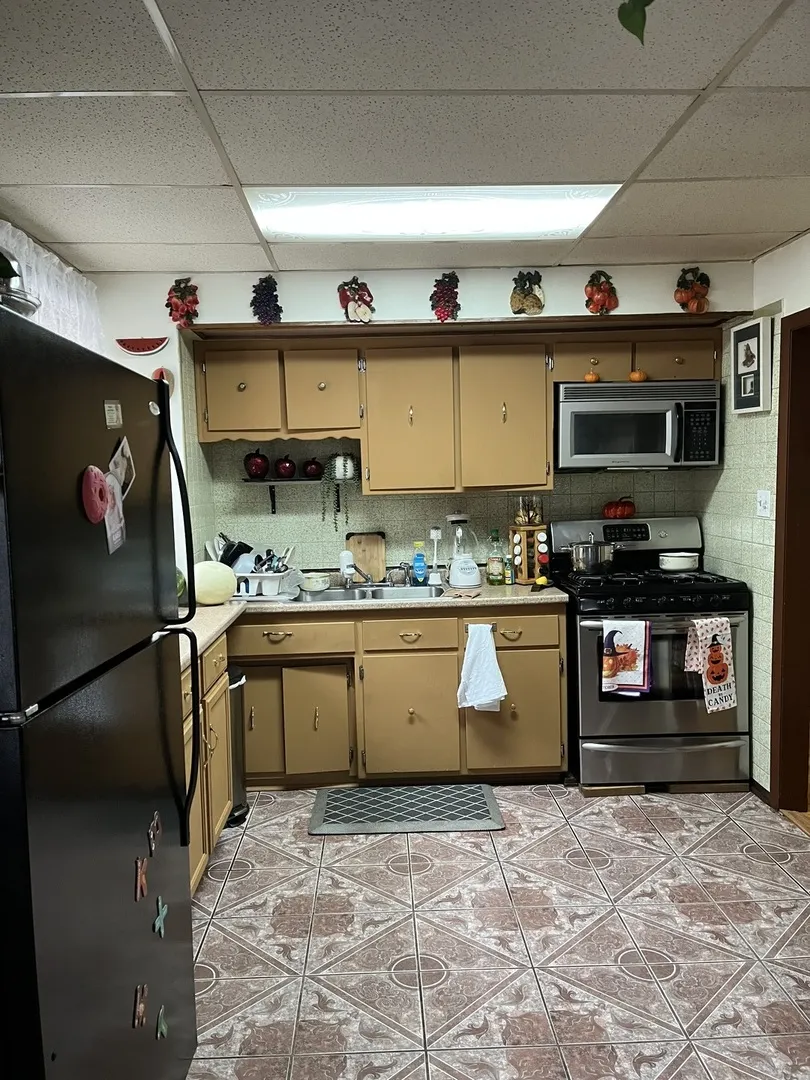 3331 W 64th Street IL