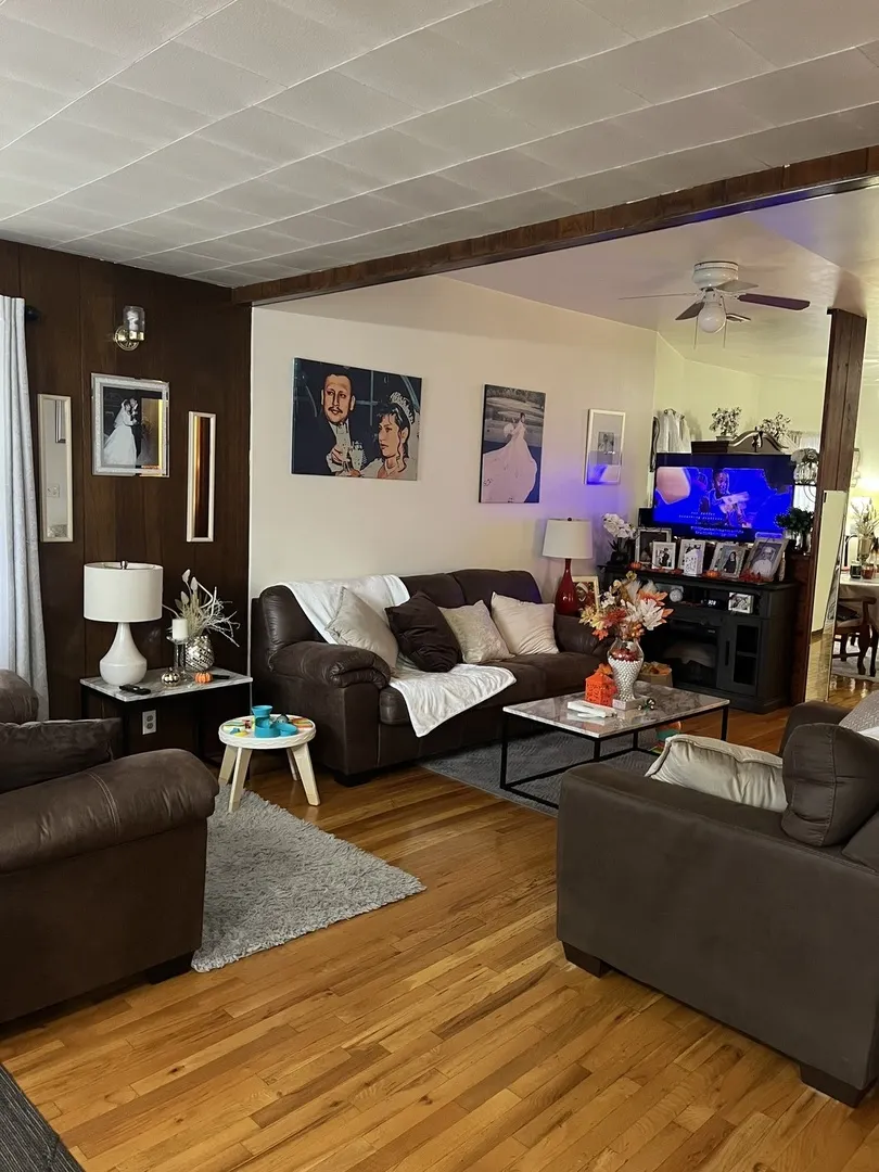 3331 W 64th Street IL