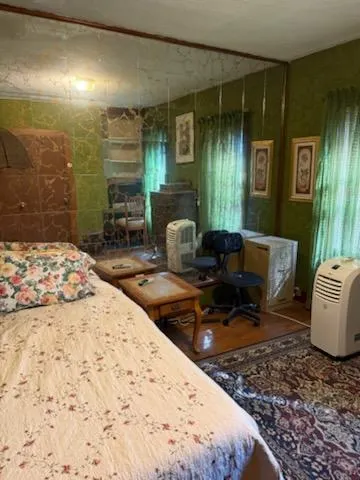 202 E 14th Street IL