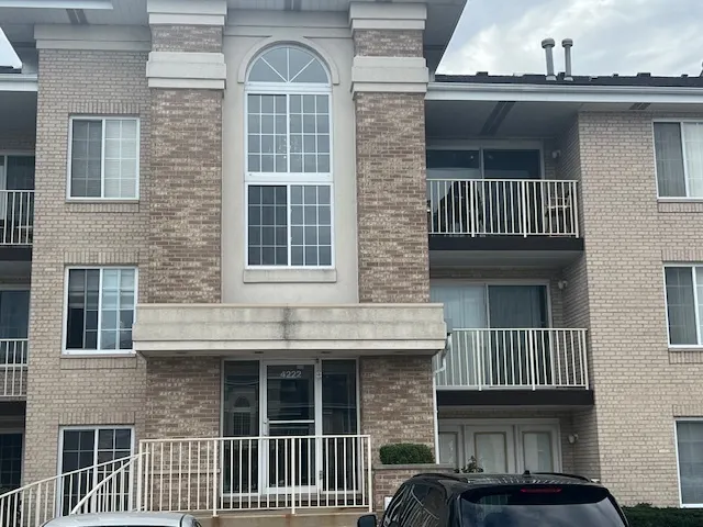 4222 W 77th Street 202 IL