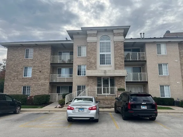 4222 W 77th Street 202 IL