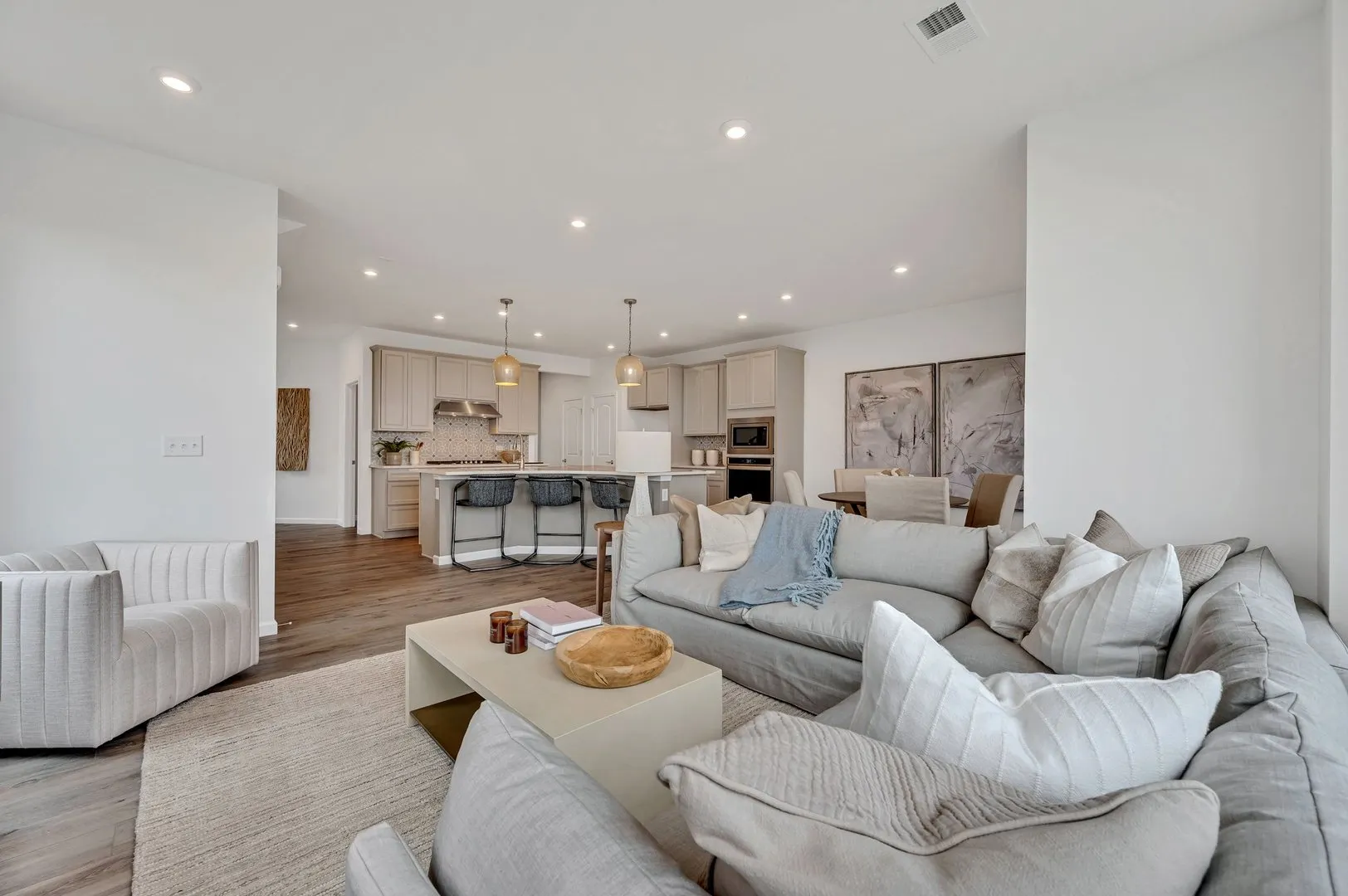 24506 W Kroll Drive 66391 IL