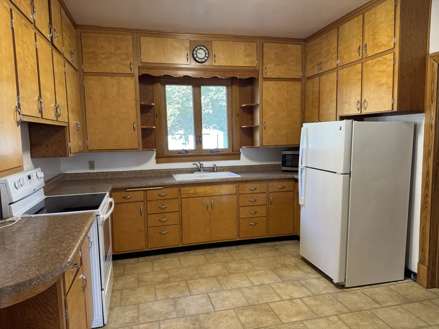 645 Lincoln Avenue IL