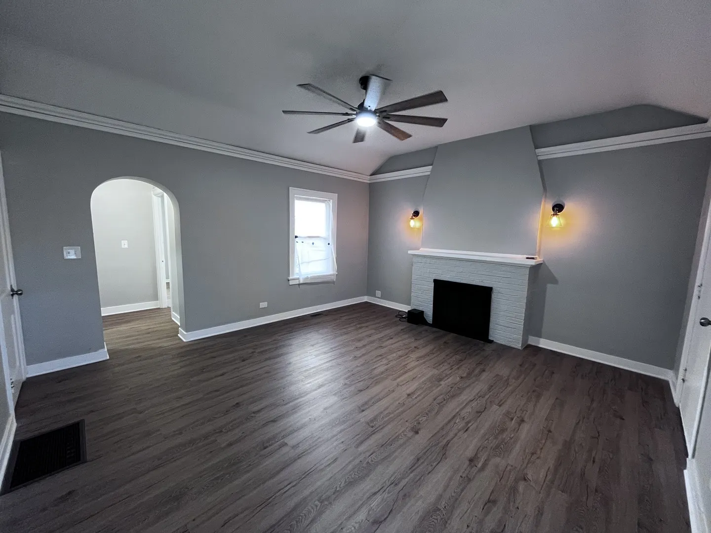 2131 170th Street IL