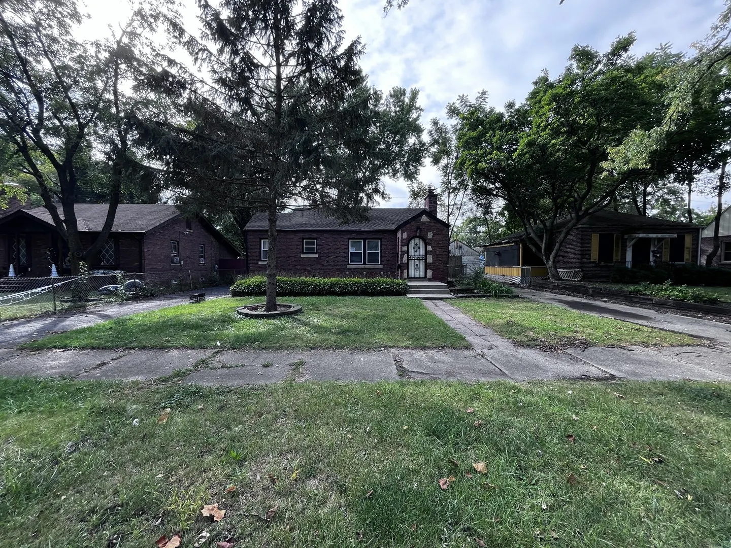 2131 170th Street IL
