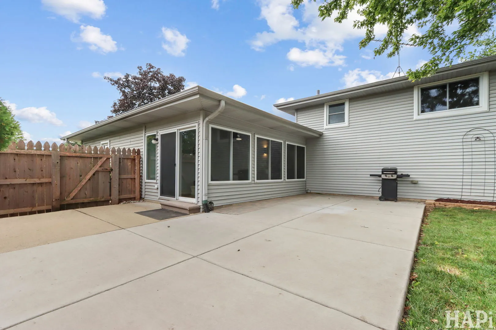 1942 Trail Ridge Street IL