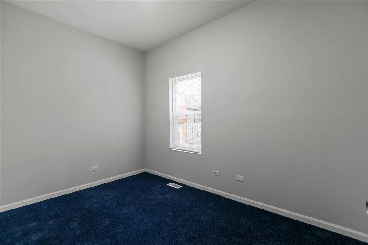 516 N May Street 1 IL