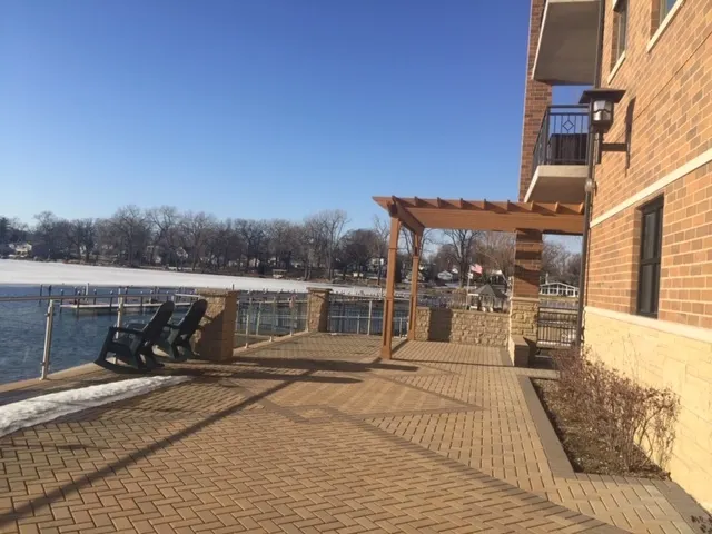 728 Diamond Lake Road 201 IL