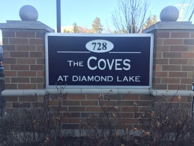 728 Diamond Lake Road 310 IL